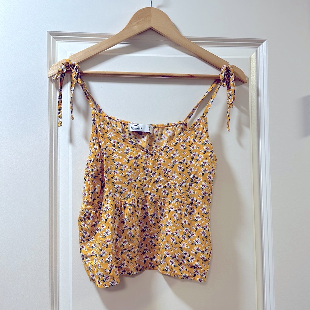 Hollister Yellow Floral Daisy Print Tie Strap Tank Top Blouse